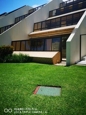 Apartment / Flat For Rent in Umhlanga Central, Umhlanga